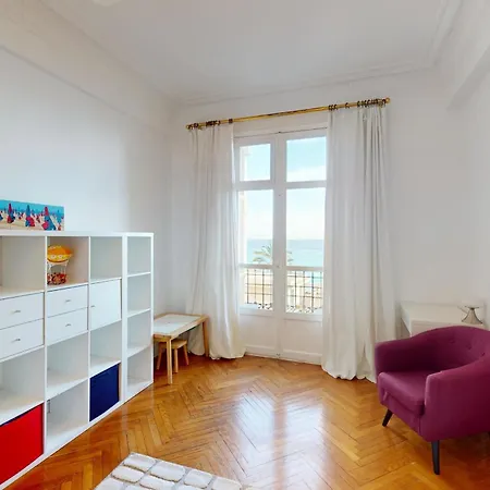 Bright T3 - Near The Daire Nice